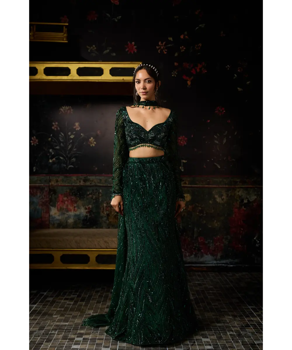 DIYARAJVVIR - EMERALD GREEN EMBELLISHED  MERMAID SKIRT SET